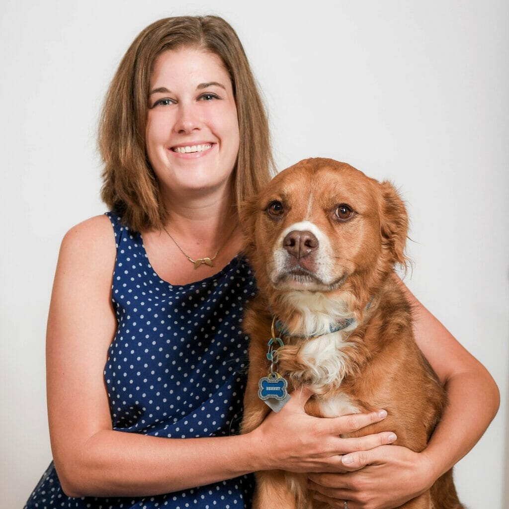 Jacqueline L. Bloch, DVM is a residency trained Medical Oncology clinician