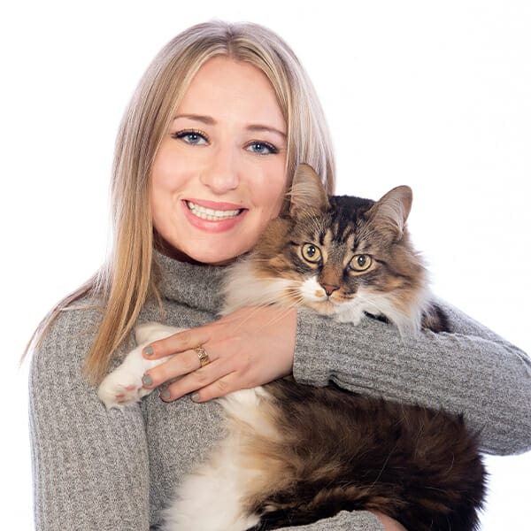 Dr. Rebecca Moll with pet