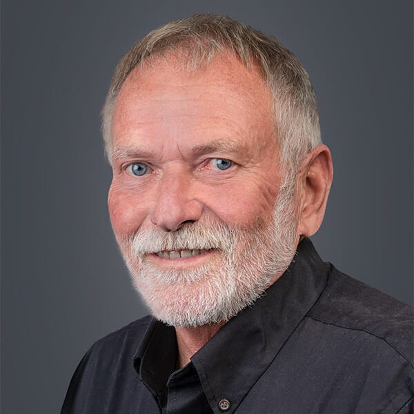 Dr. Jay Davis
