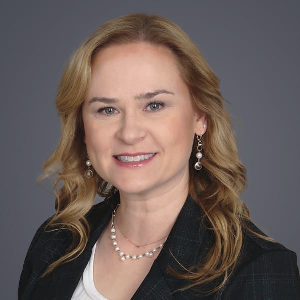 Headshot of Lauren Boyd, DVM, DACVIM (SAIM)