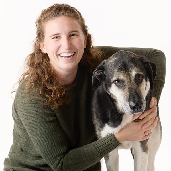 Dr. Megan Tischbein with pet